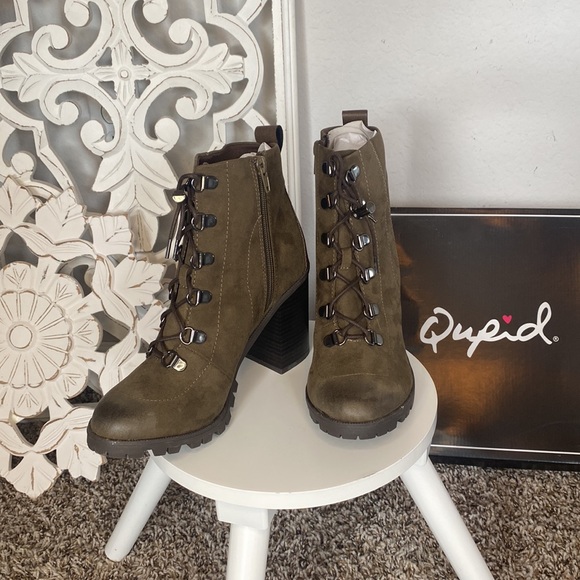 LACE-UP HIKER BOOTIE with 3.5 inch heel - KHAKI OIL COLOR BRAND BRW IN BOX! - Picture 4 of 14